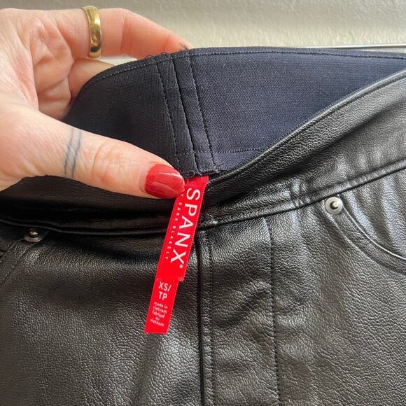 Spanx $148 Black Leather-Like Ankle Skinny Pant Leggings - Picture 13 of 14